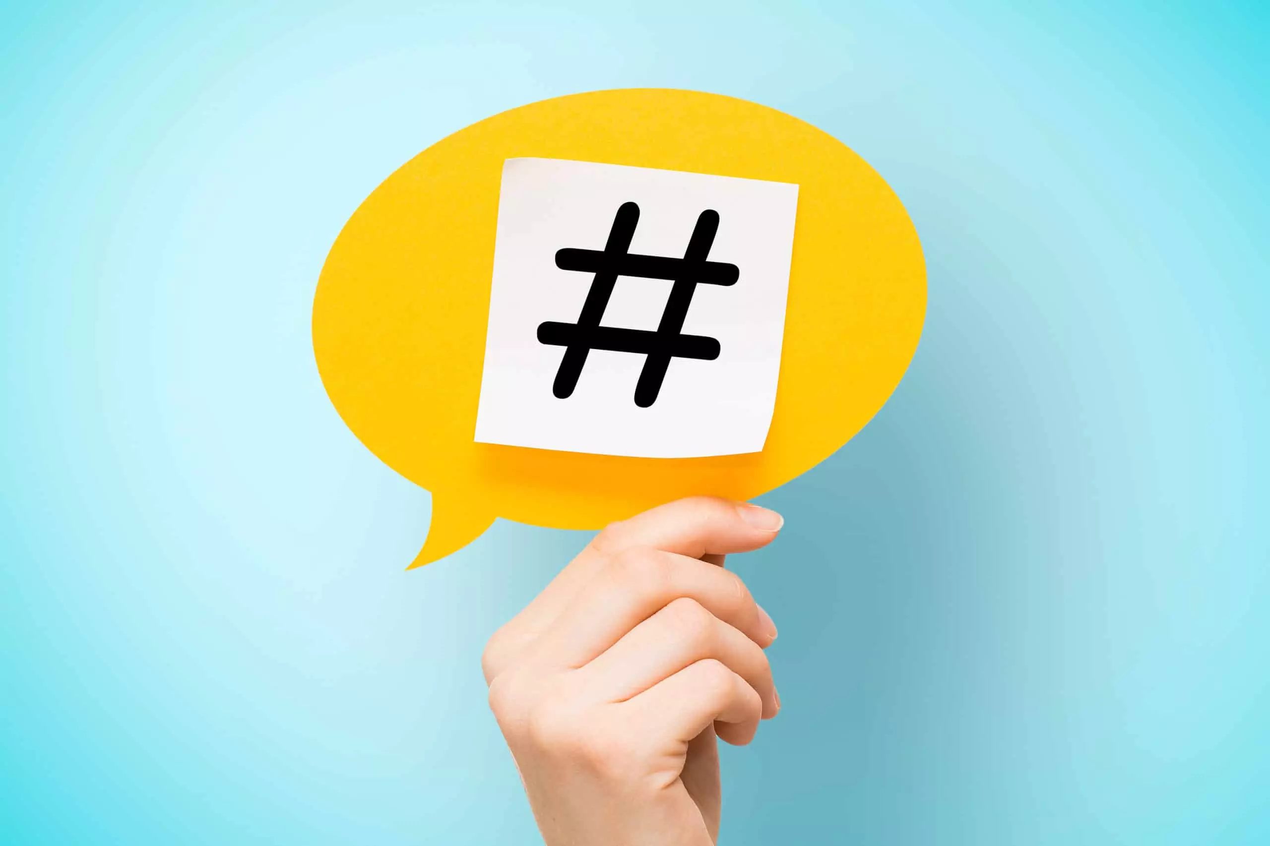 how to use hashtags on social media
